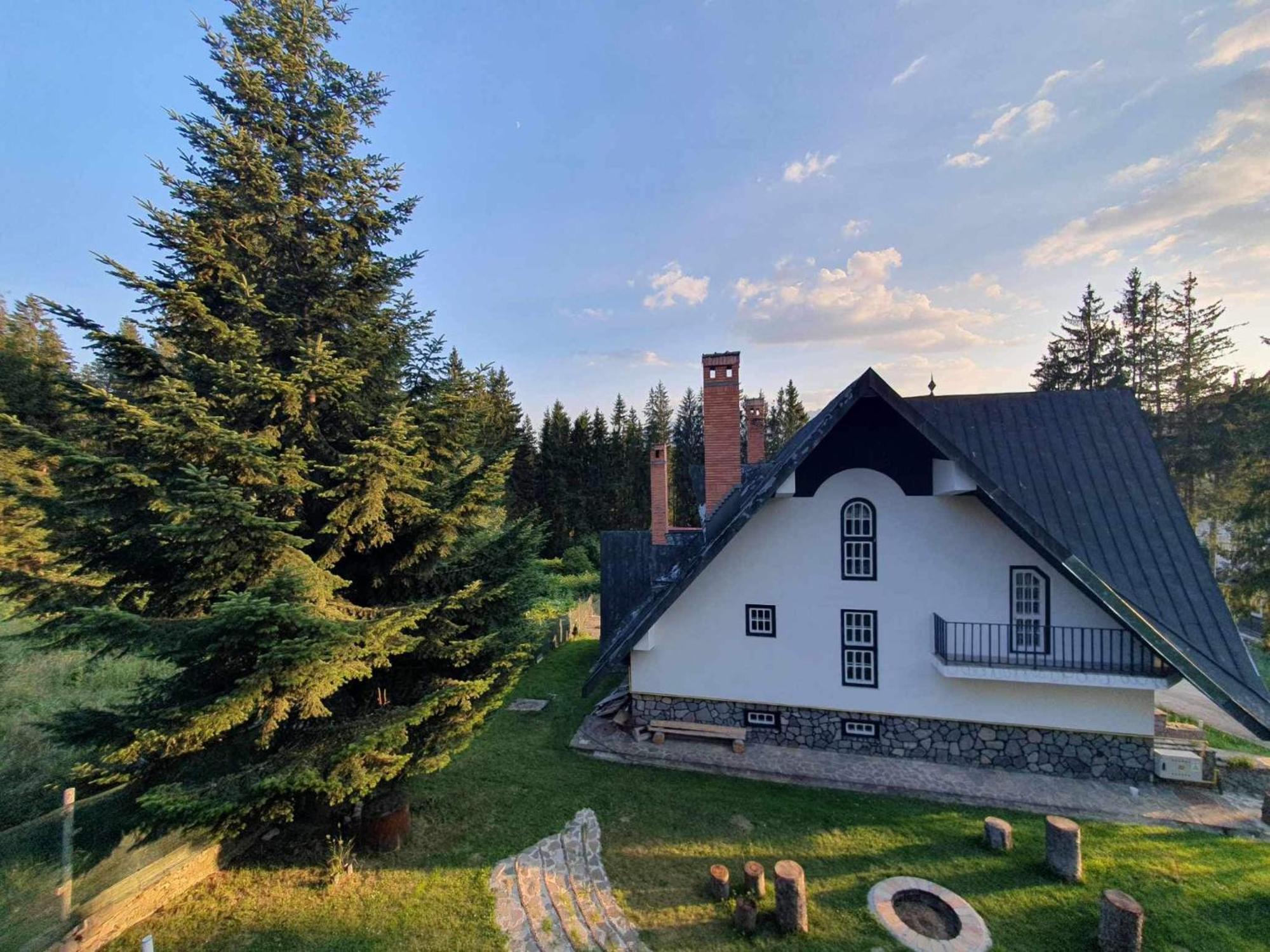 Pine Peak Apartments Предял Экстерьер фото