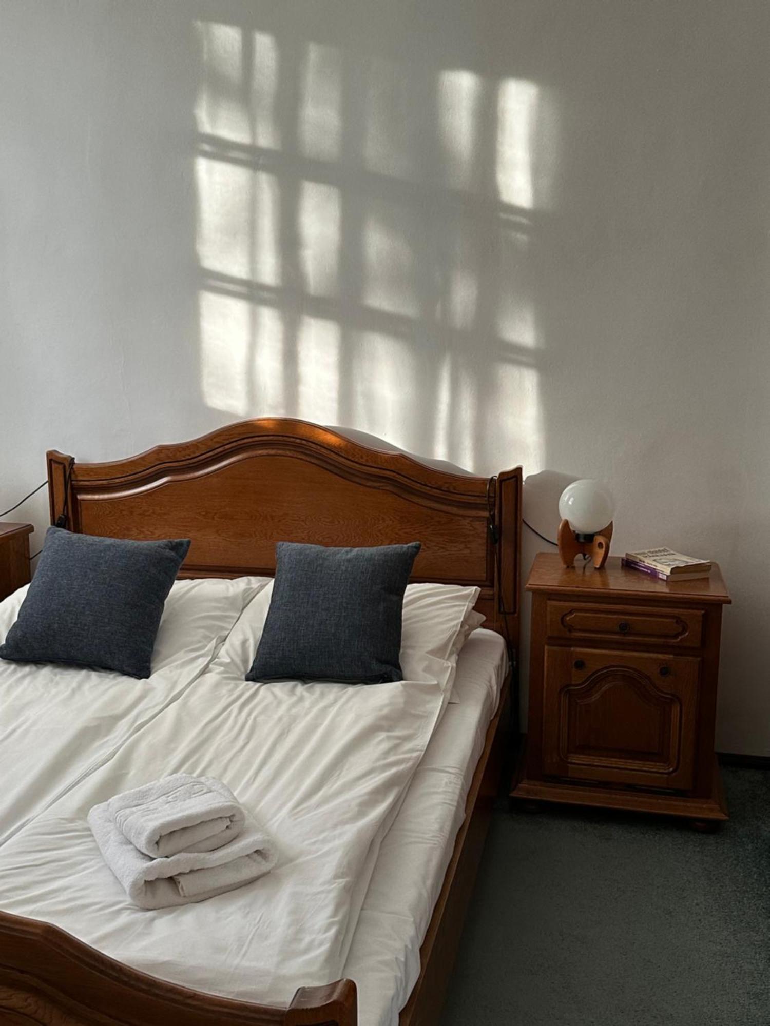 Pine Peak Apartments Предял Экстерьер фото