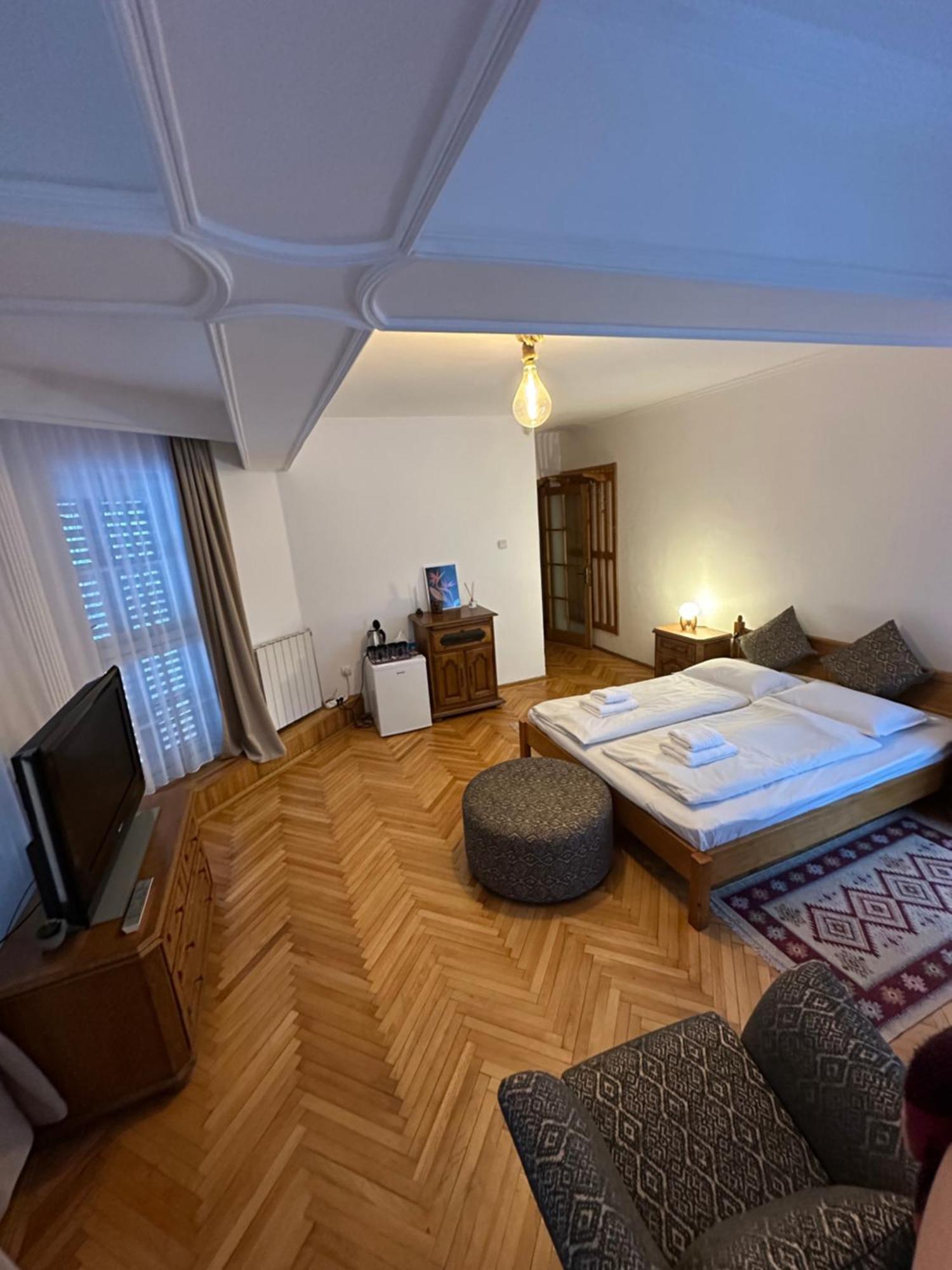 Pine Peak Apartments Предял Экстерьер фото